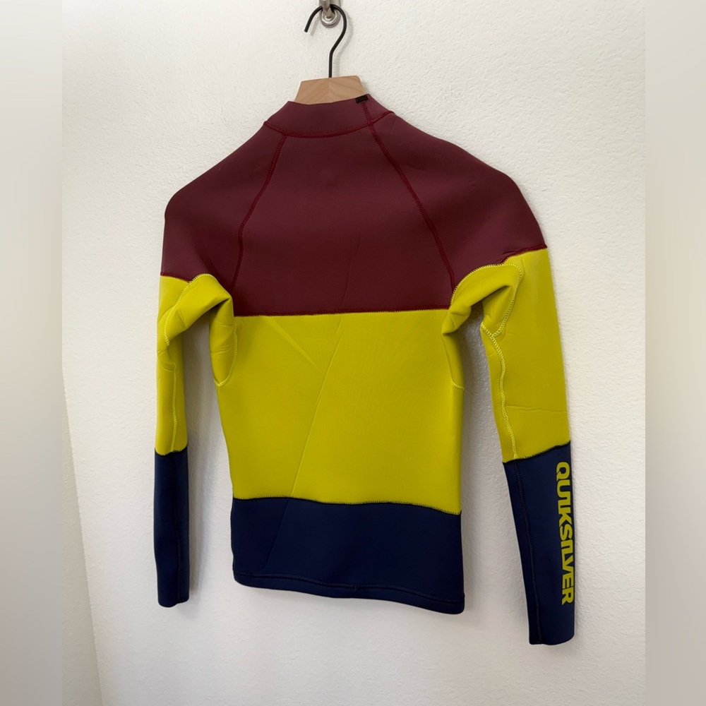 Quicksilver Wetsuit Top Size Small - Picture 2 of 8
